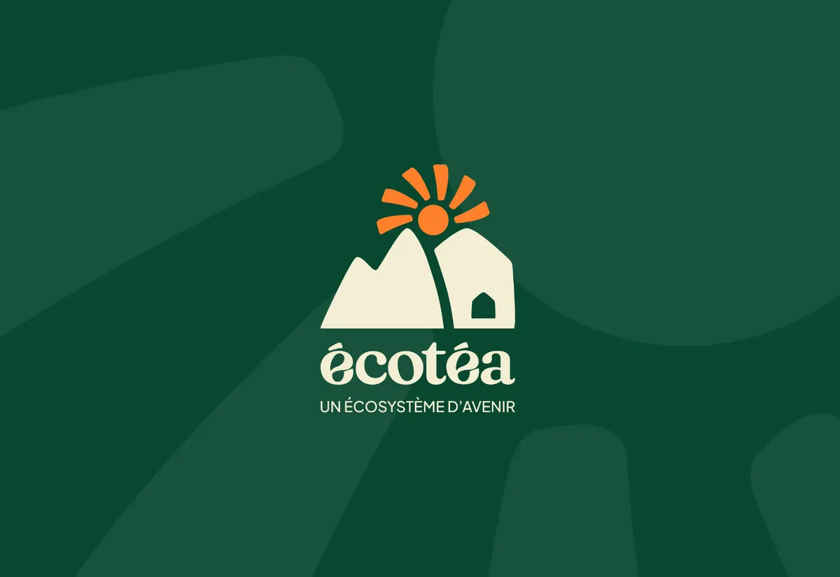 Logo Écotéa, un écosystème d'avenir, sur fond vert